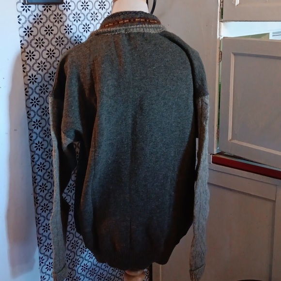 Nautica wool blend medium sweater - Picture 3 of 5